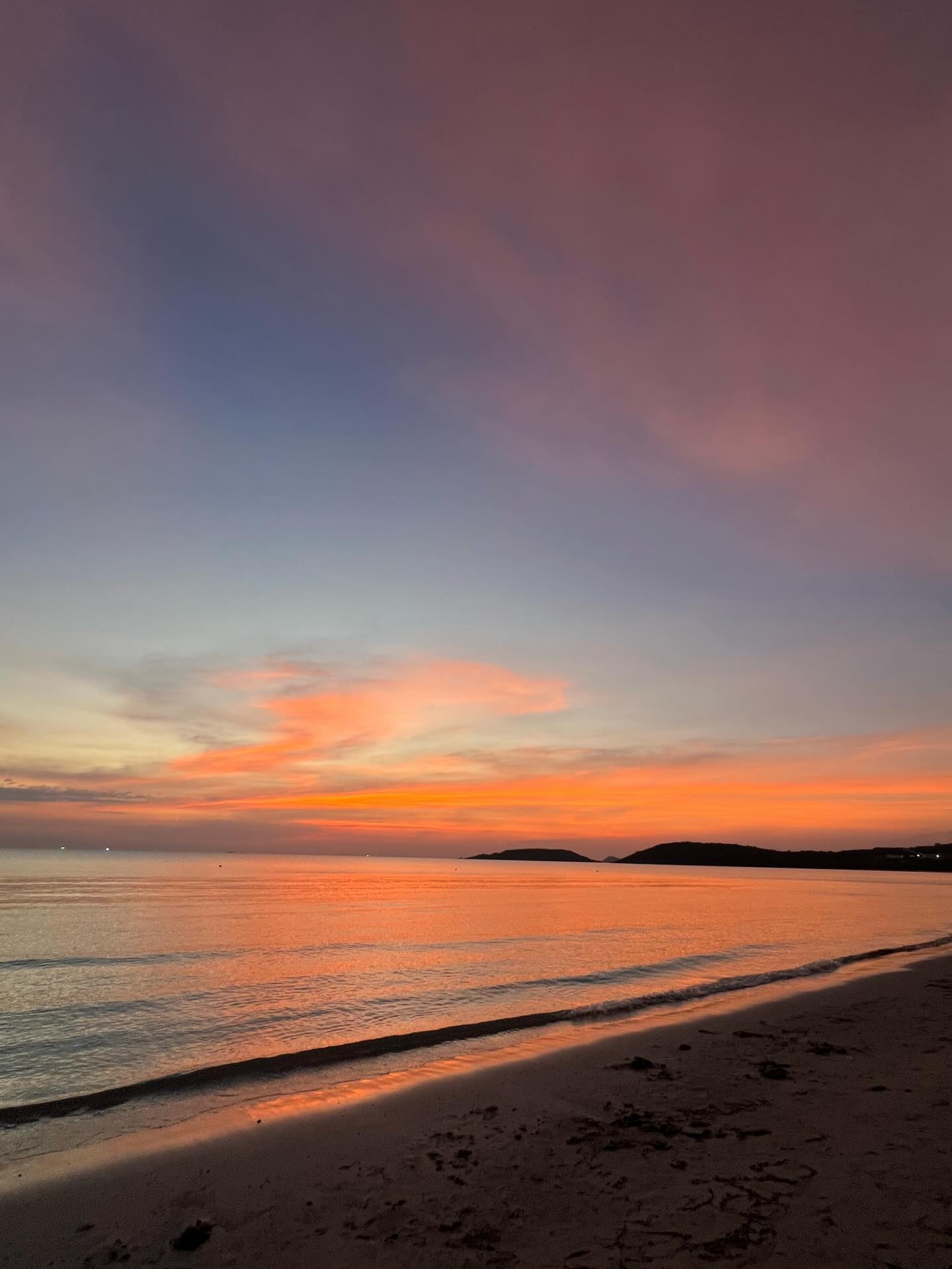บูม - ธราธร จันทรวรกาญจน์