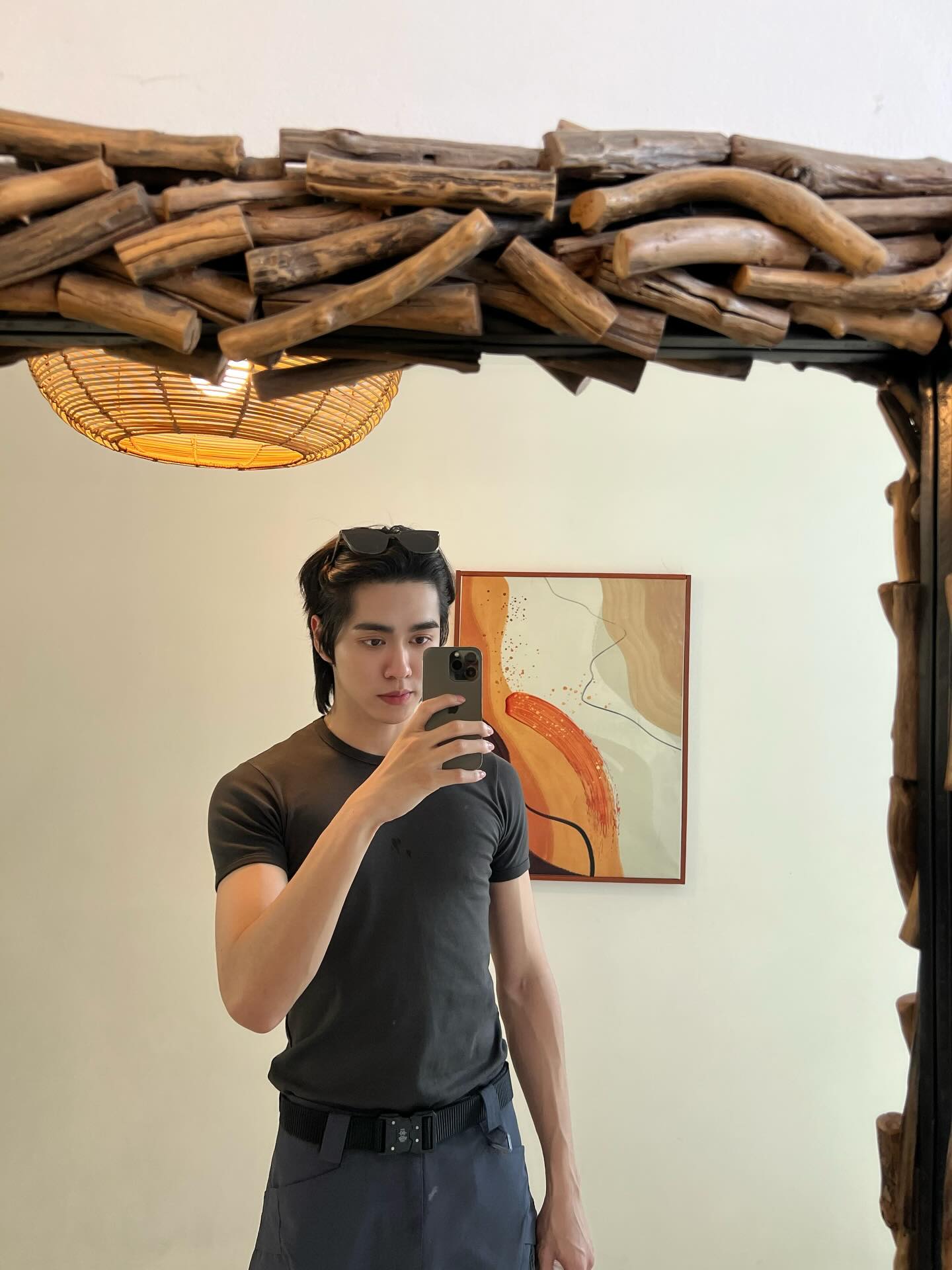 บูม - ธราธร จันทรวรกาญจน์