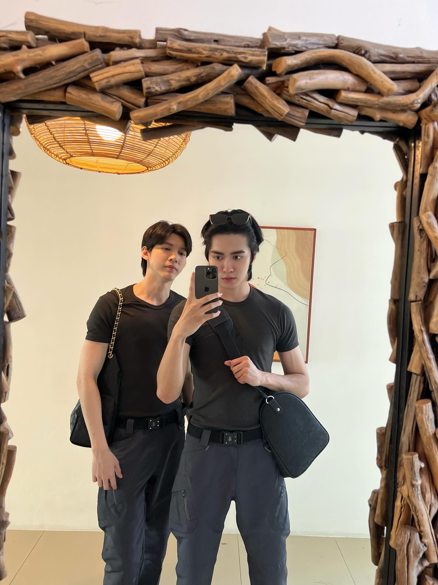 บูม - ธราธร จันทรวรกาญจน์