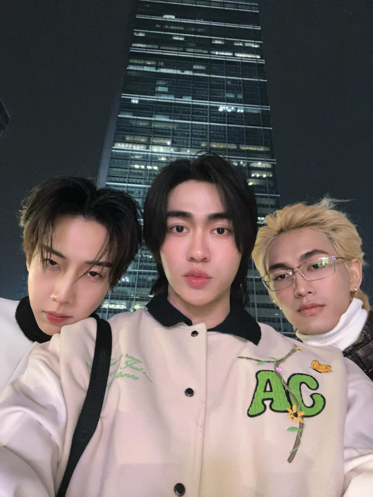 บูม - ธราธร จันทรวรกาญจน์