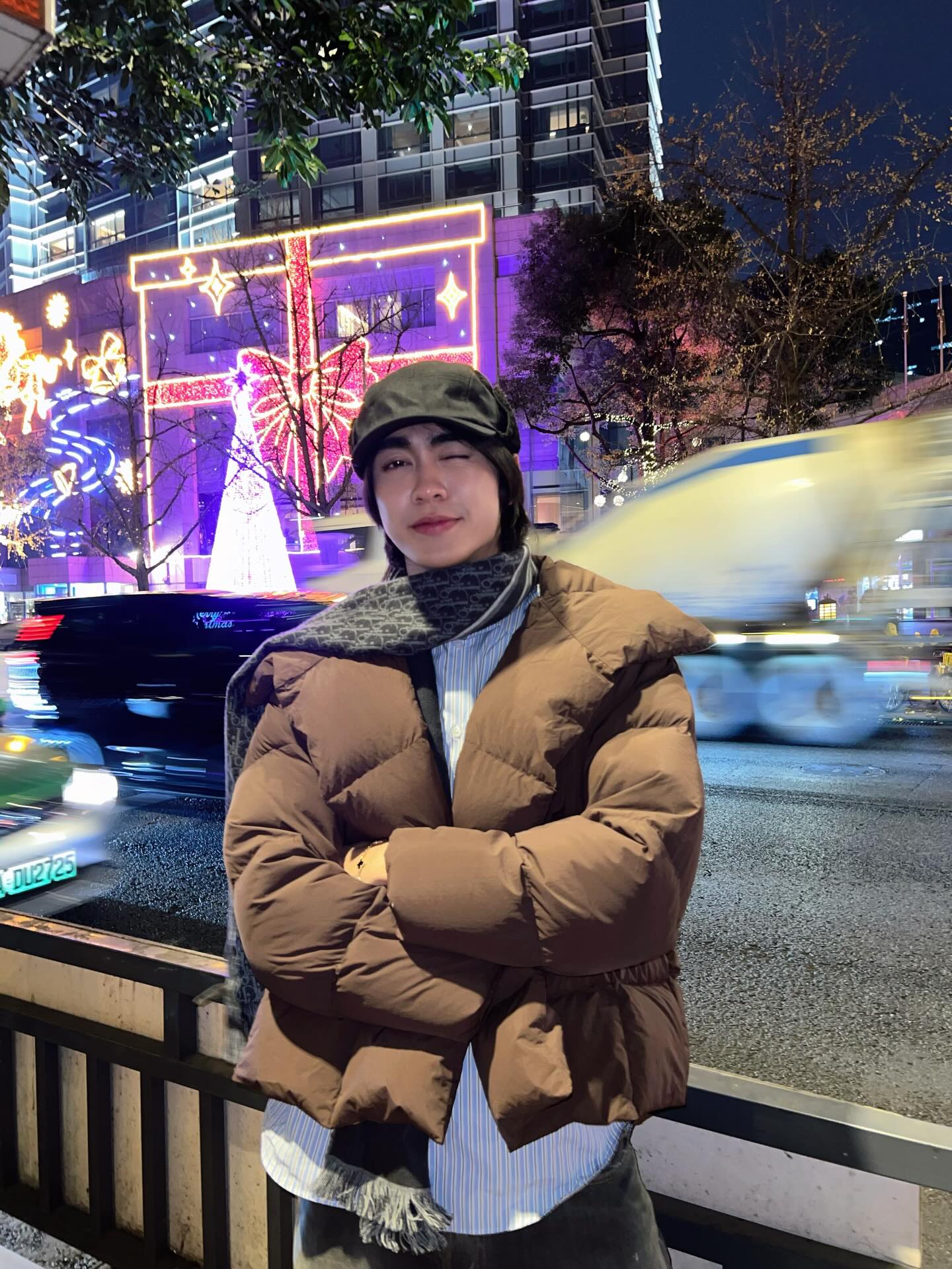 บูม - ธราธร จันทรวรกาญจน์