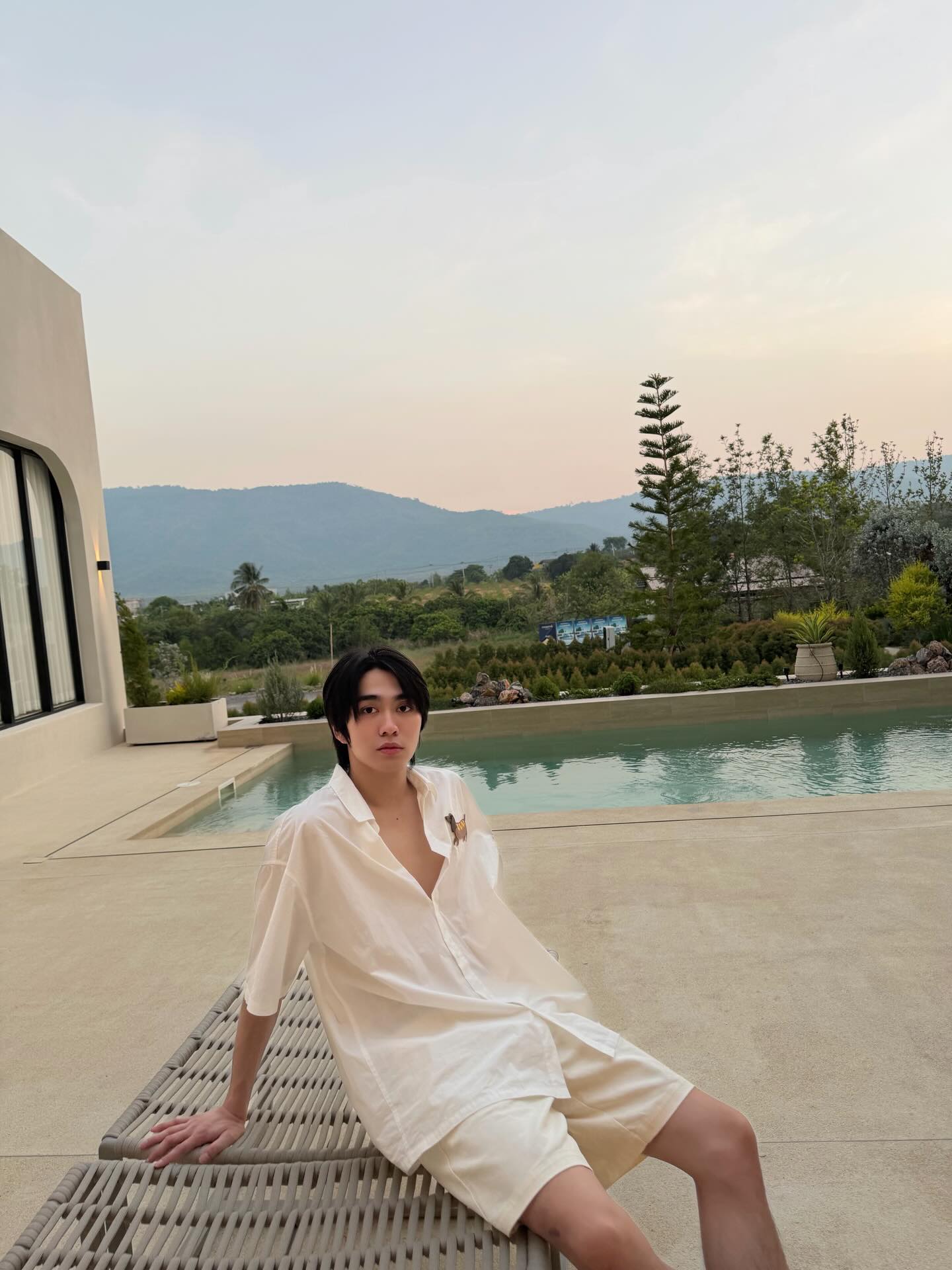 บูม - ธราธร จันทรวรกาญจน์
