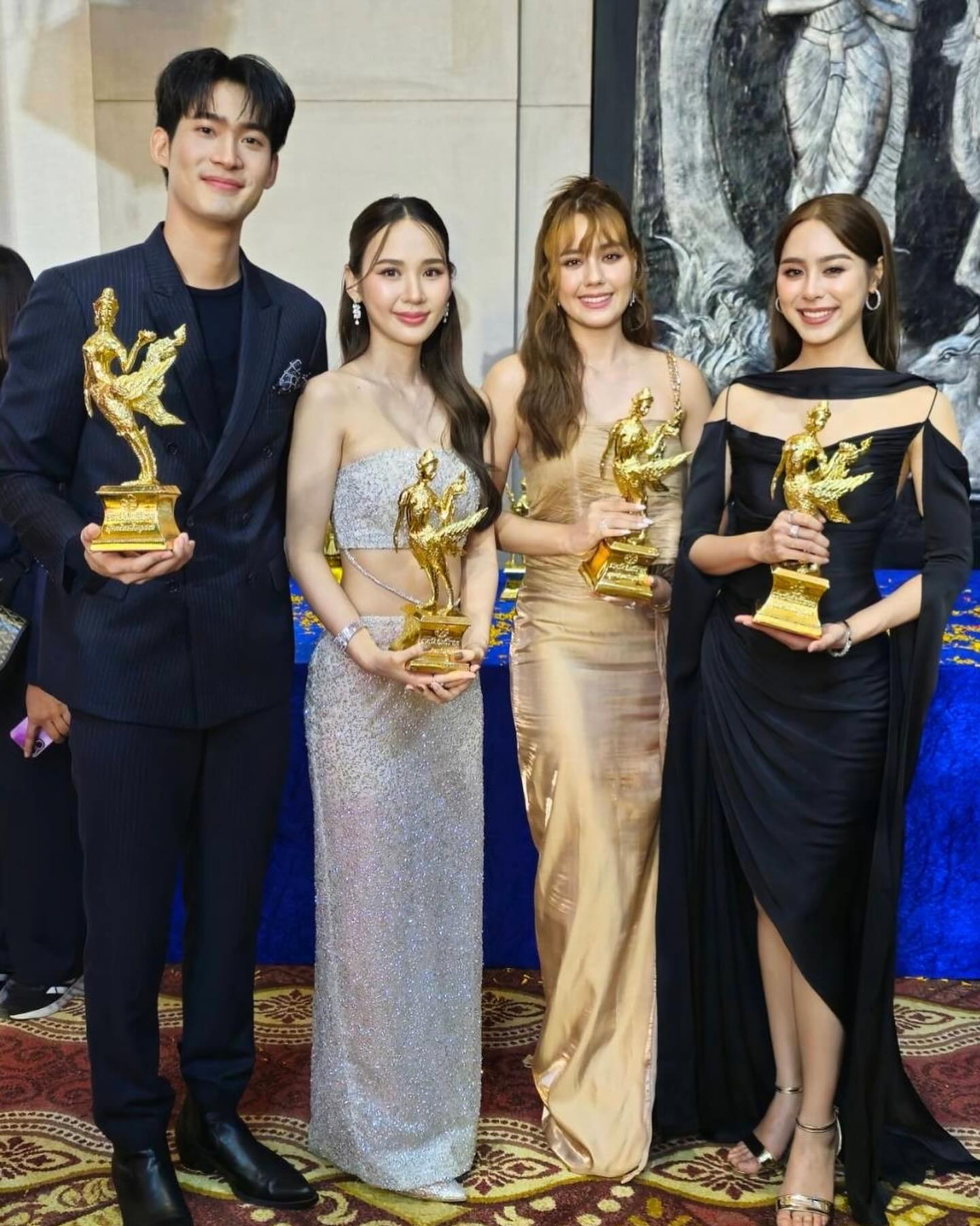 จูเนียร์ - กาจบัณฑิต ใจดี