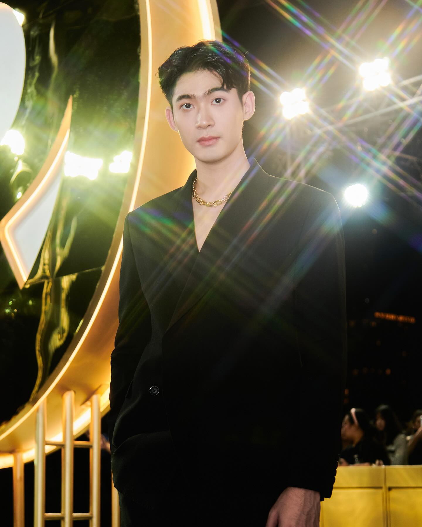 จูเนียร์ - กาจบัณฑิต ใจดี