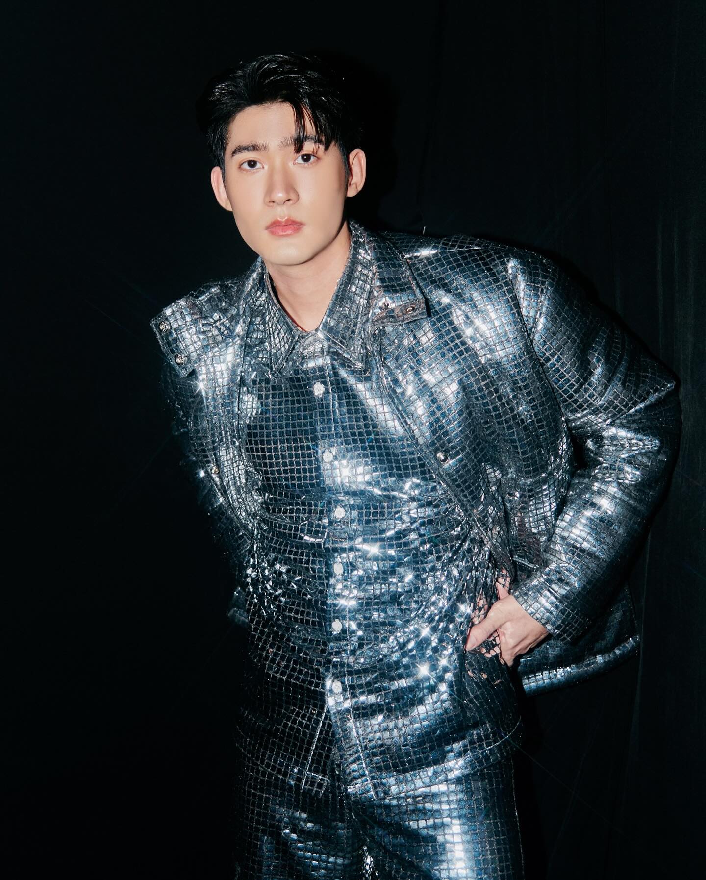 จูเนียร์ - กาจบัณฑิต ใจดี