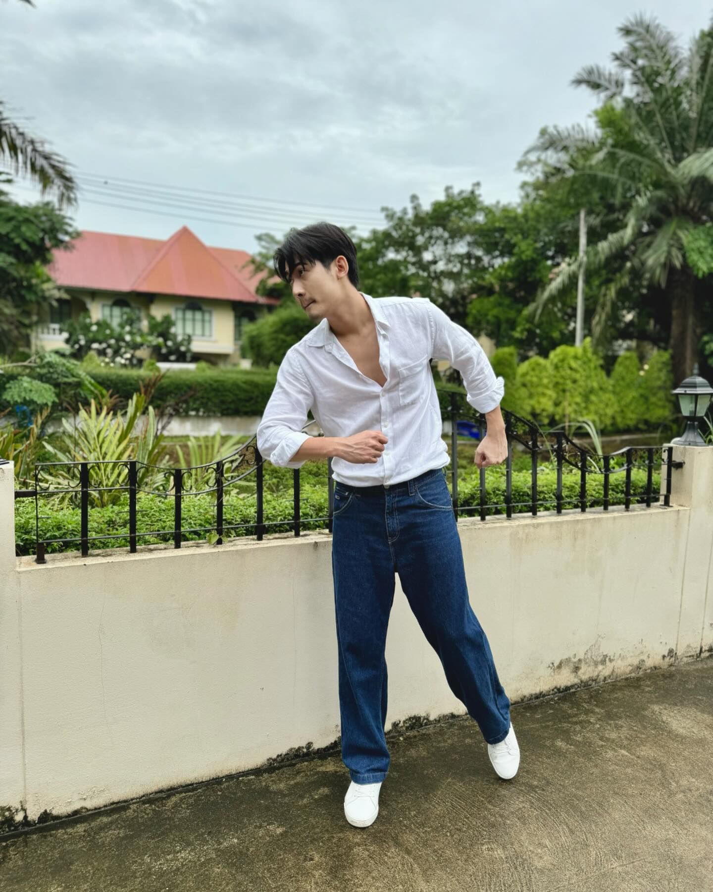 จูเนียร์ - กาจบัณฑิต ใจดี