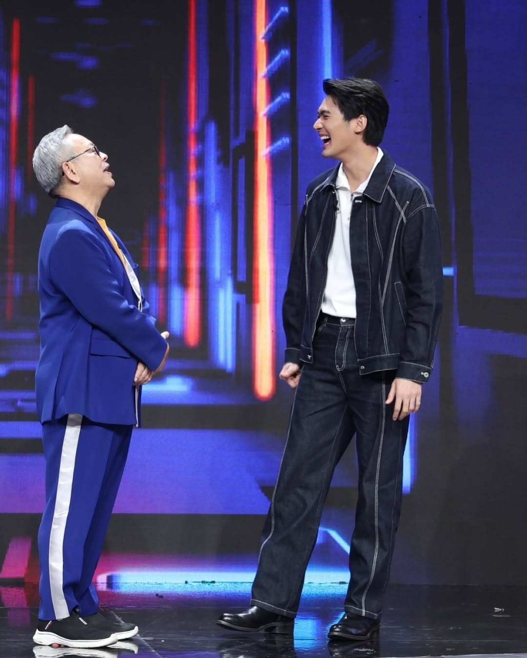 จูเนียร์ - กาจบัณฑิต ใจดี