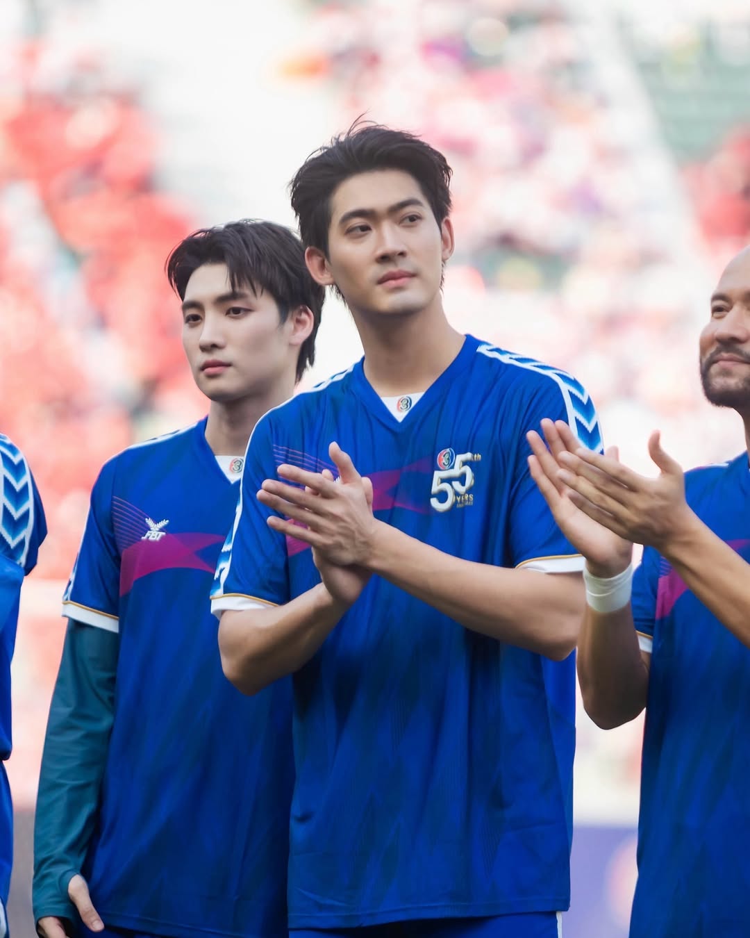 จูเนียร์ - กาจบัณฑิต ใจดี