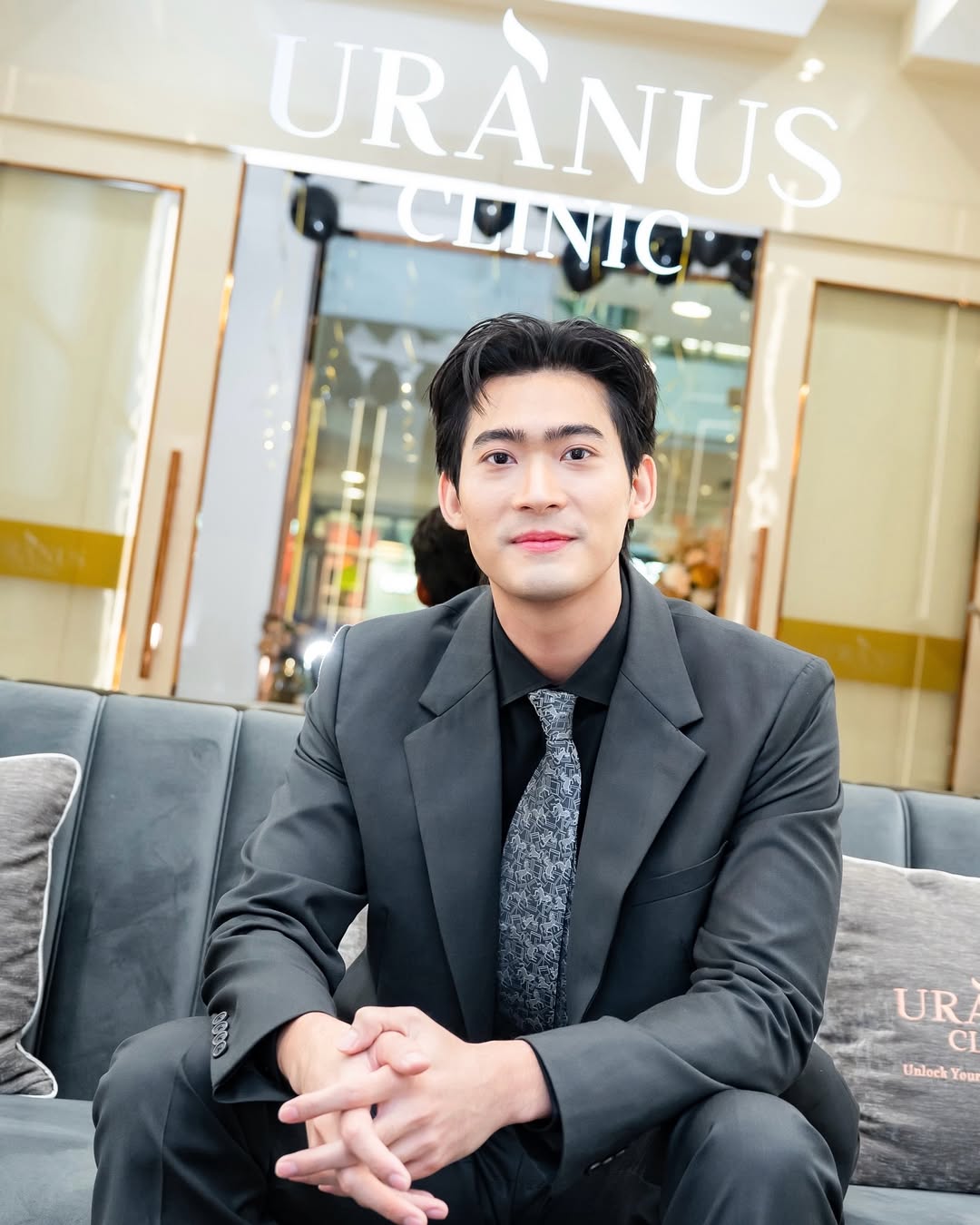 จูเนียร์ - กาจบัณฑิต ใจดี