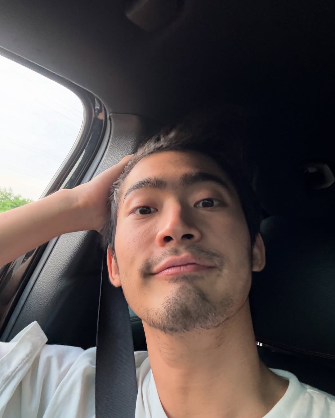 จูเนียร์ - กาจบัณฑิต ใจดี