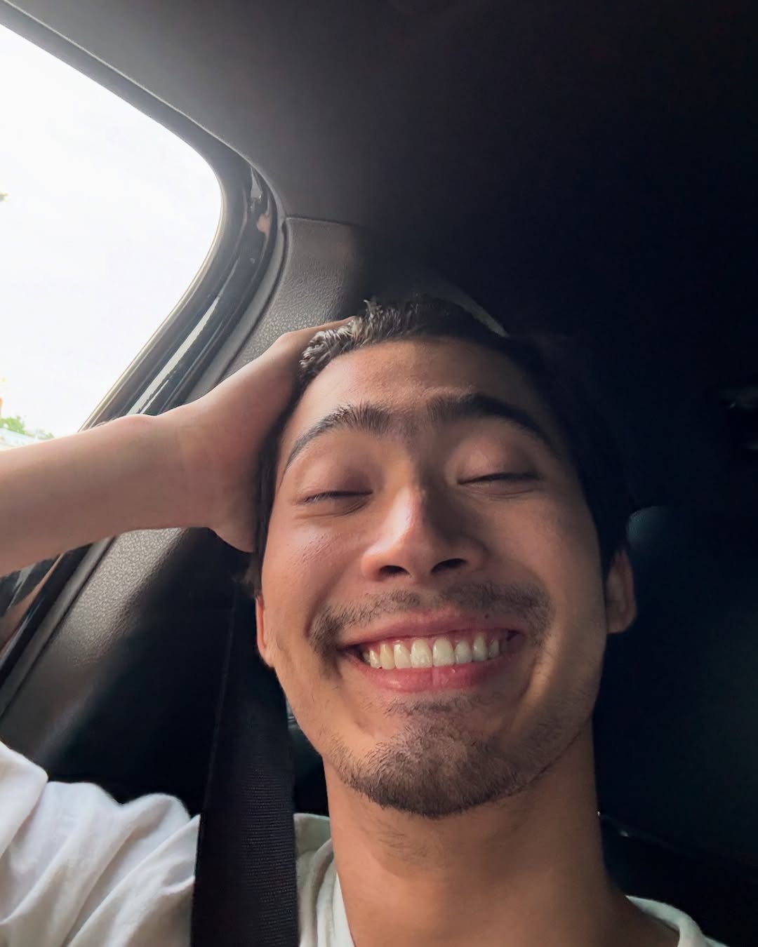 จูเนียร์ - กาจบัณฑิต ใจดี