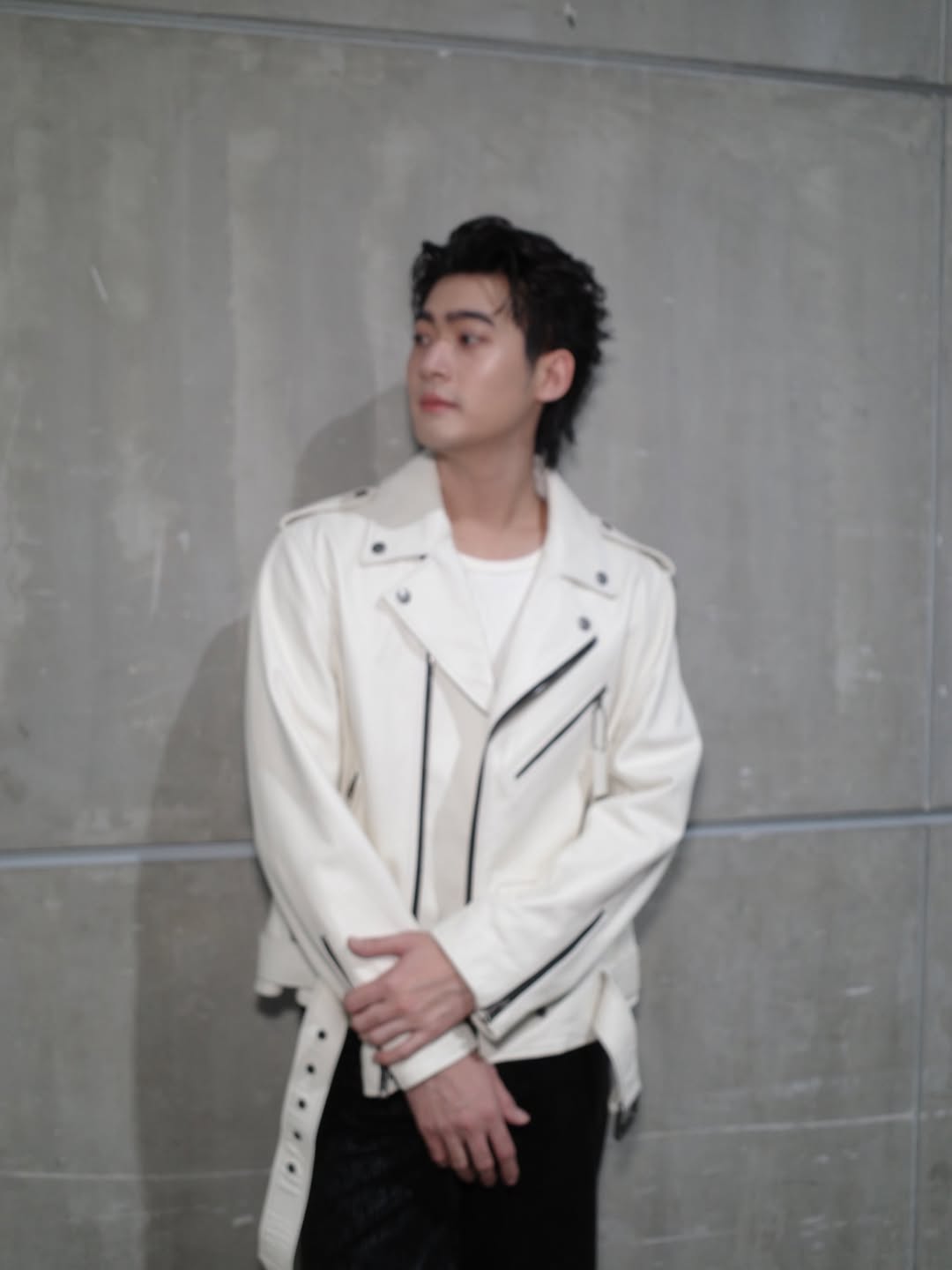 จูเนียร์ - กาจบัณฑิต ใจดี