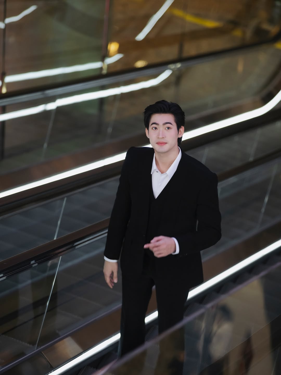 จูเนียร์ - กาจบัณฑิต ใจดี