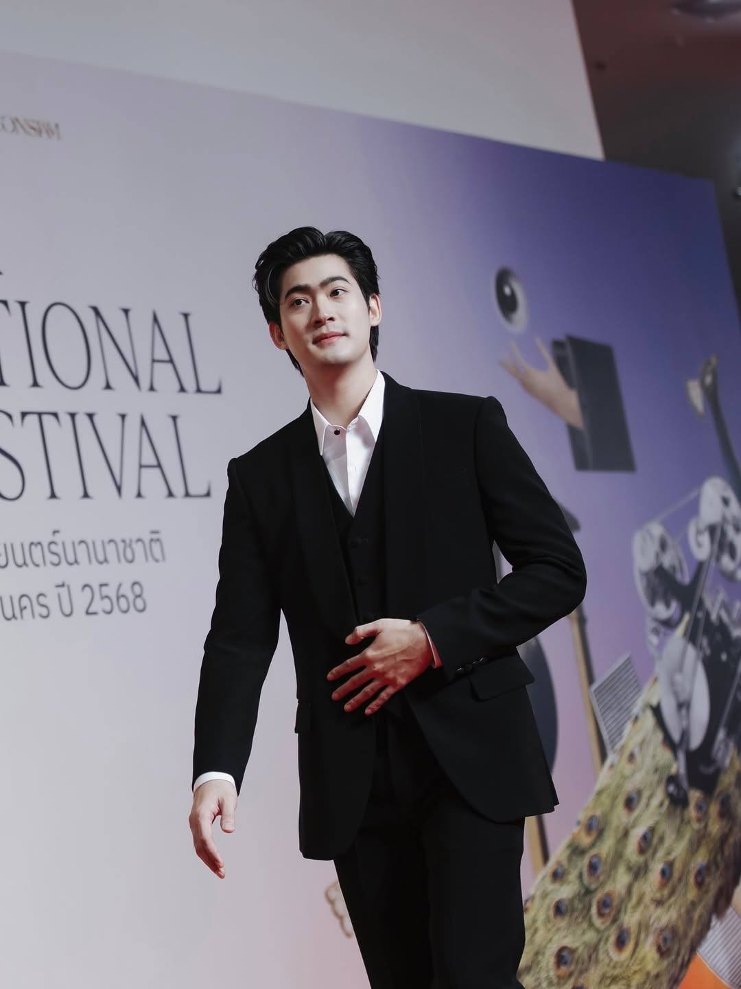 จูเนียร์ - กาจบัณฑิต ใจดี