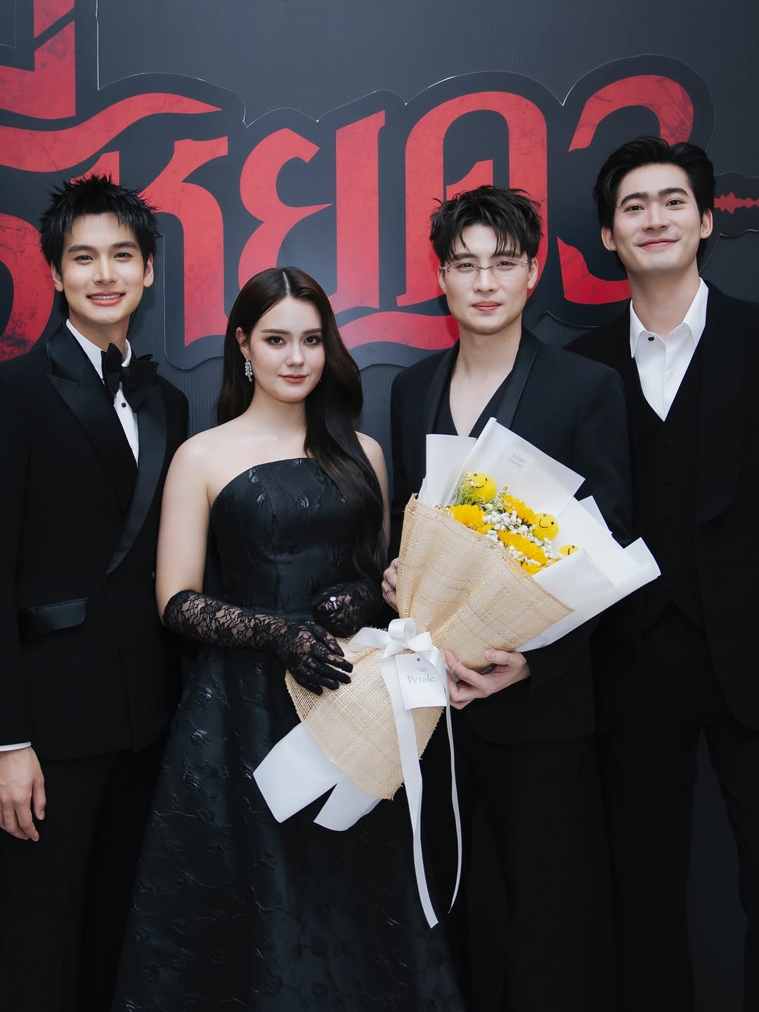 จูเนียร์ - กาจบัณฑิต ใจดี