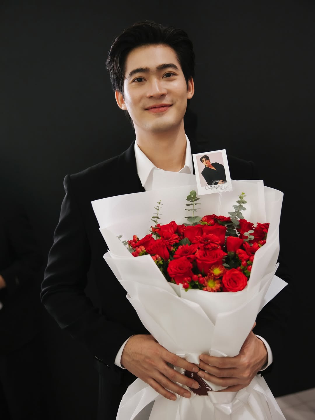 จูเนียร์ - กาจบัณฑิต ใจดี