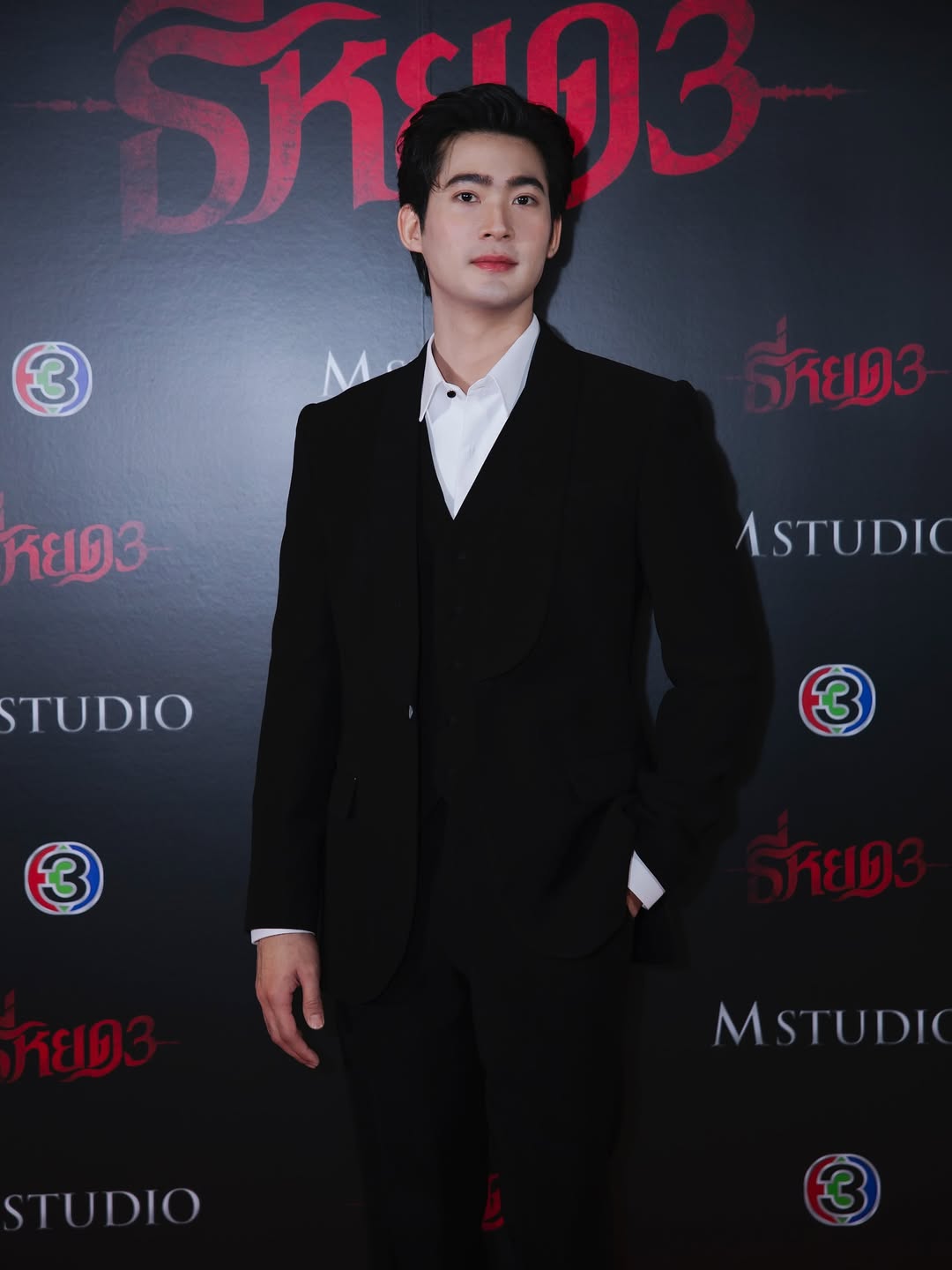 จูเนียร์ - กาจบัณฑิต ใจดี