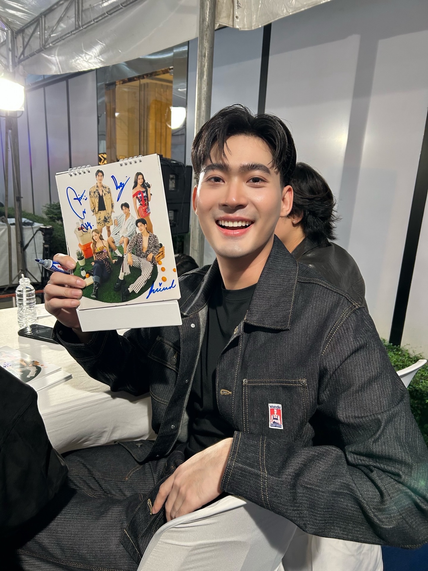 จูเนียร์ - กาจบัณฑิต ใจดี