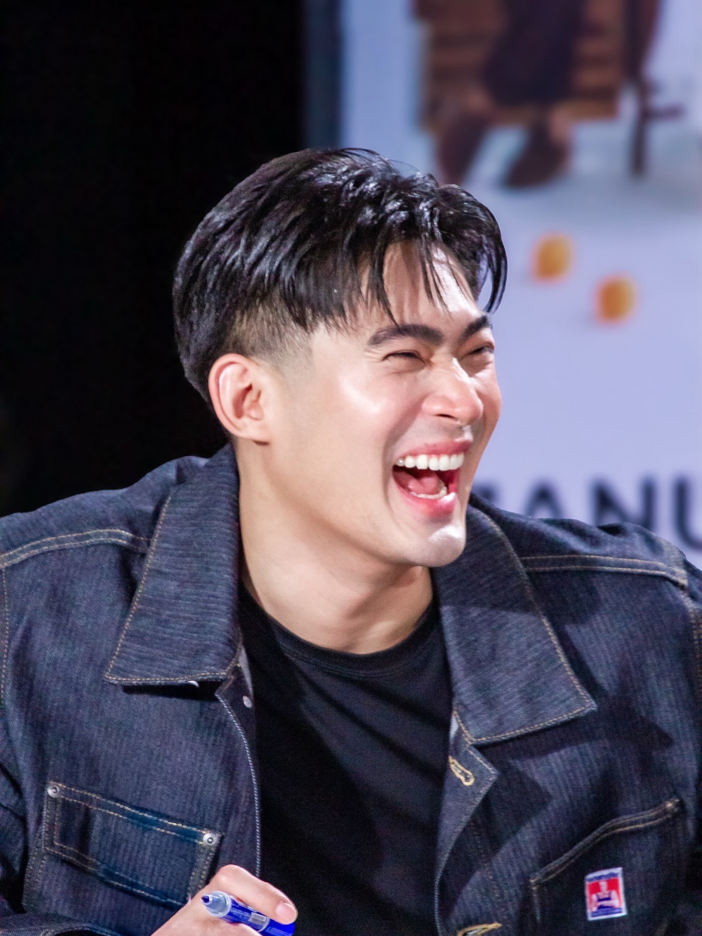 จูเนียร์ - กาจบัณฑิต ใจดี