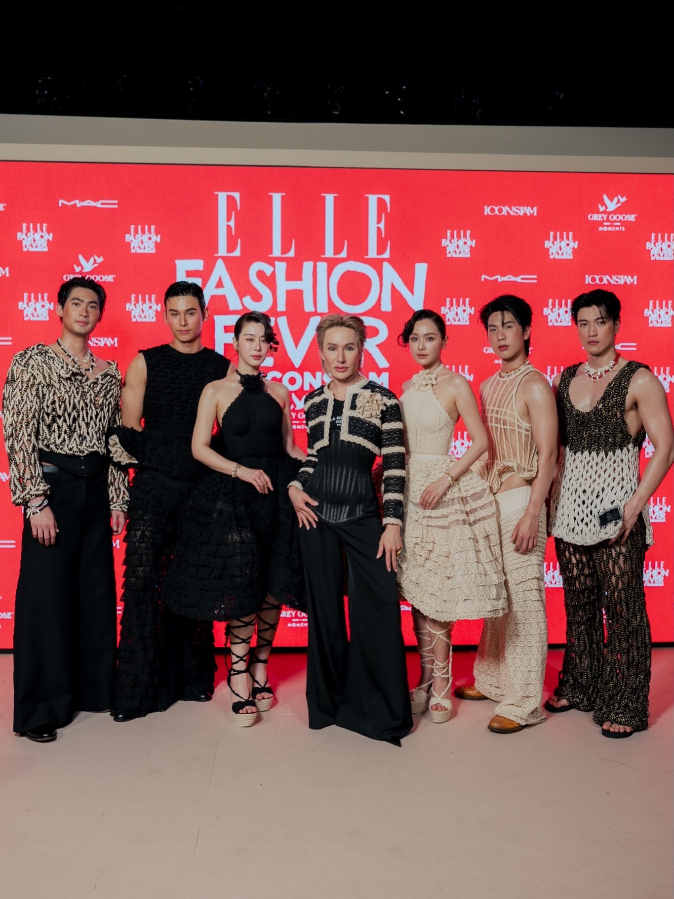 จูเนียร์ - กาจบัณฑิต ใจดี