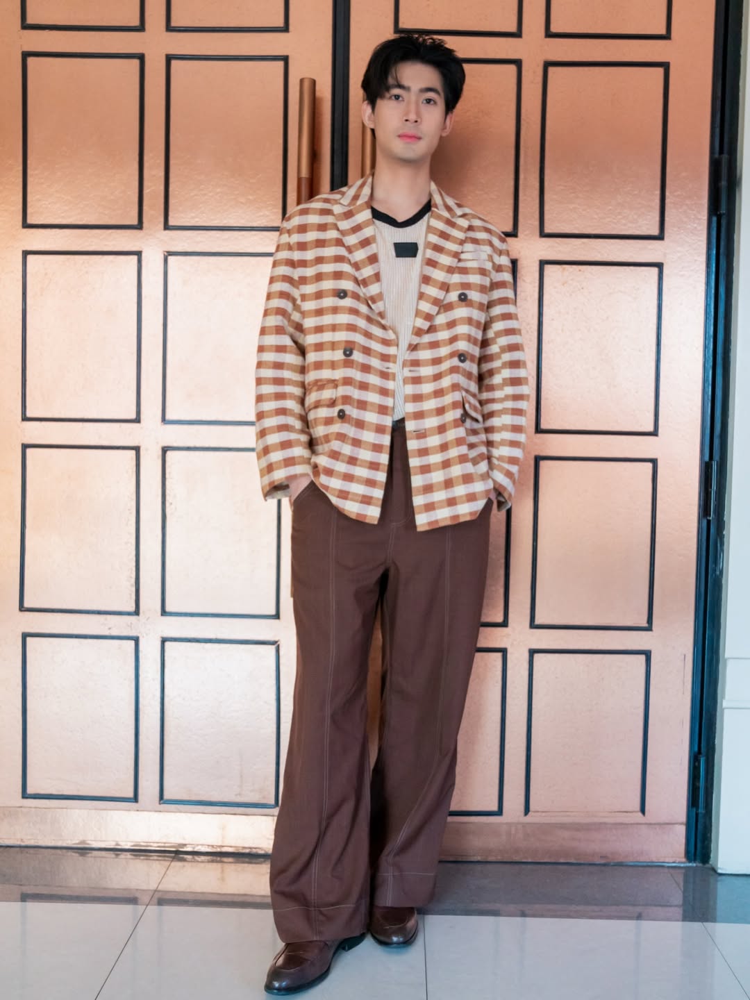 จูเนียร์ - กาจบัณฑิต ใจดี