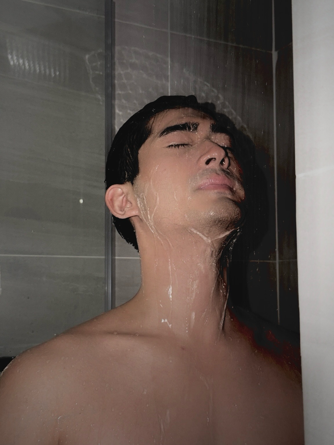 จูเนียร์ - กาจบัณฑิต ใจดี