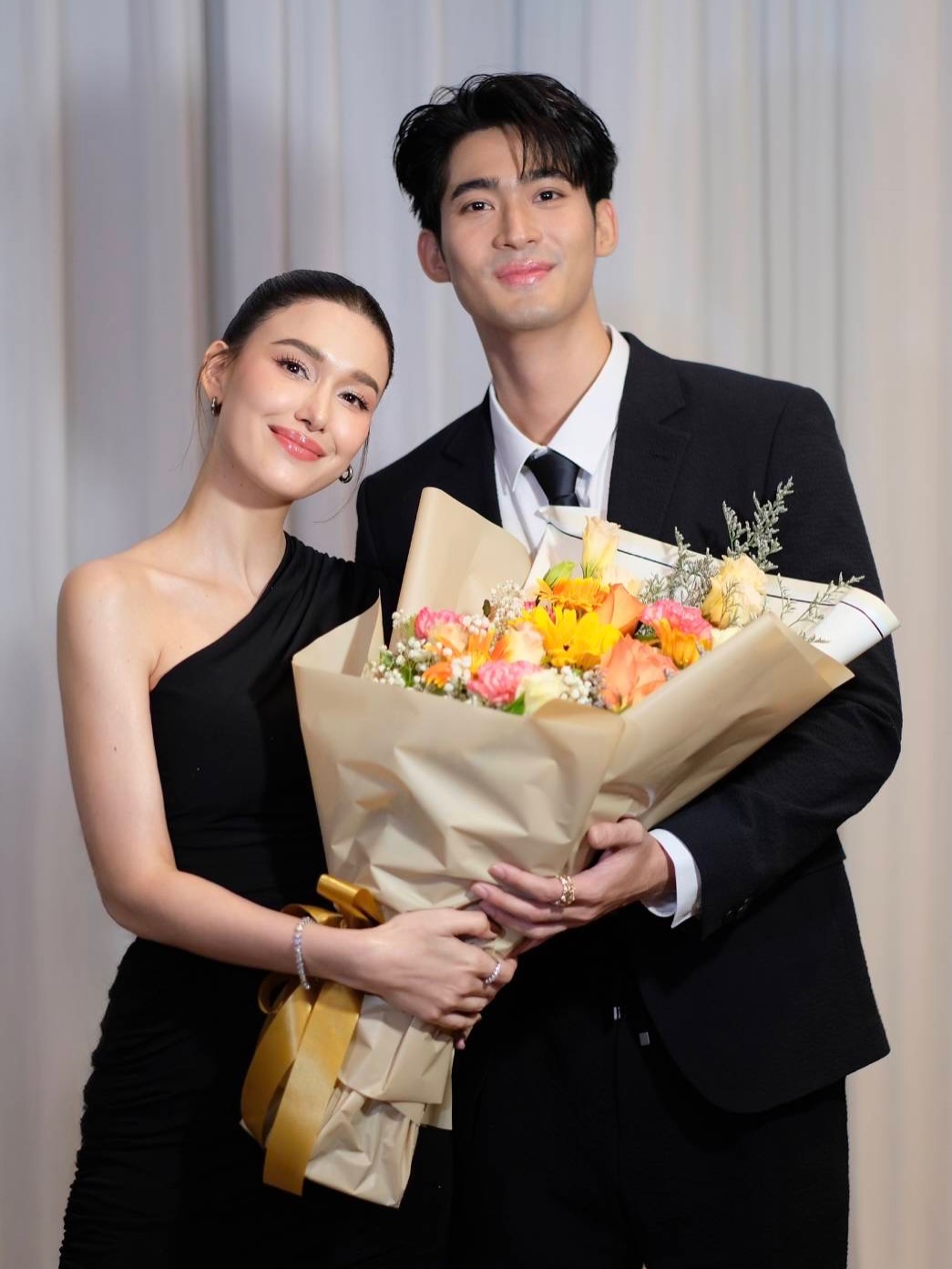 จูเนียร์ - กาจบัณฑิต ใจดี
