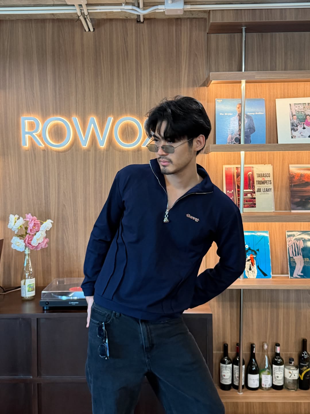 จูเนียร์ - กาจบัณฑิต ใจดี