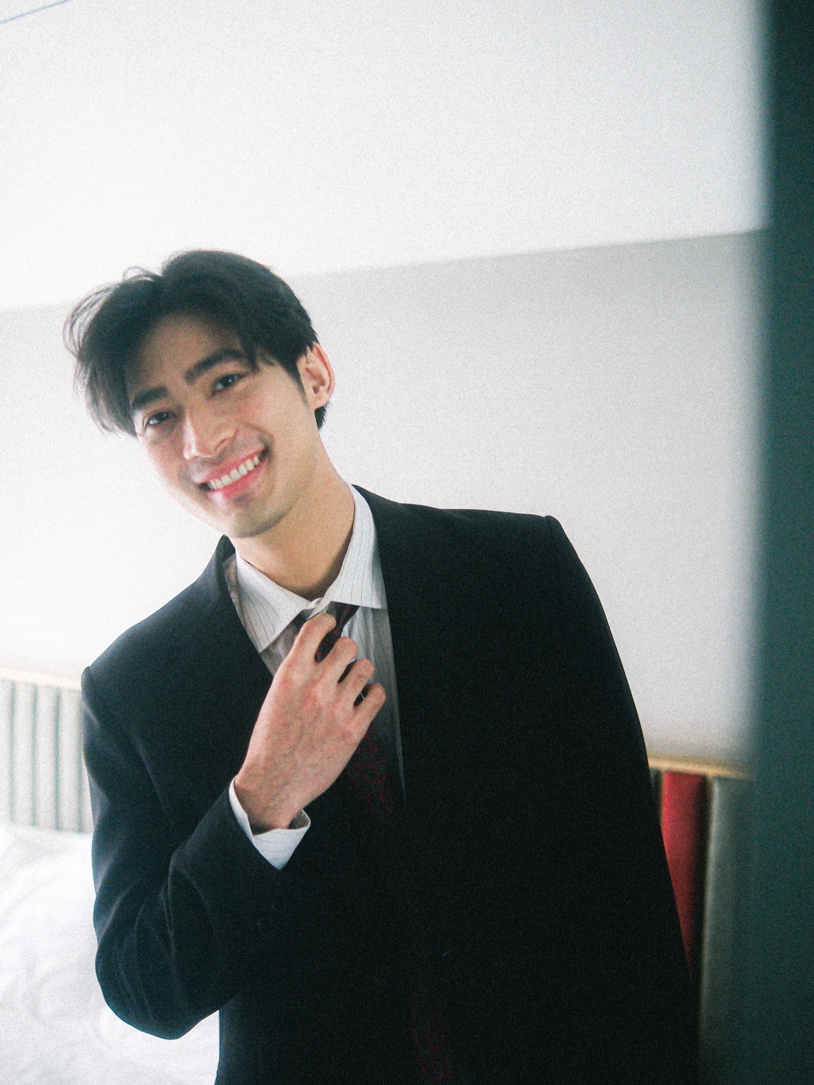 จูเนียร์ - กาจบัณฑิต ใจดี