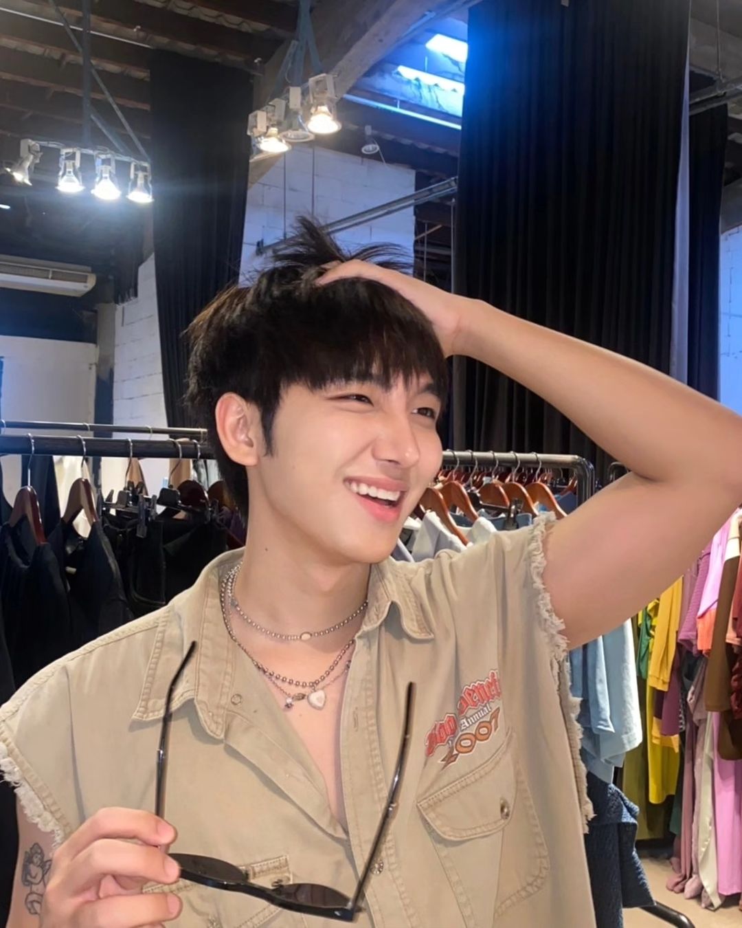 ไตเติ้ล - กีรติ พวงมาลี