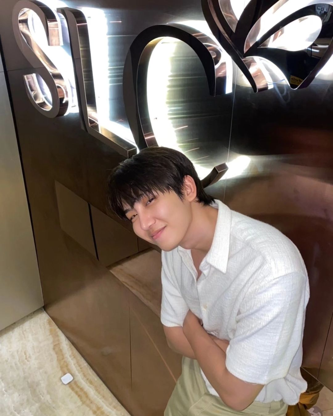 ไตเติ้ล - กีรติ พวงมาลี