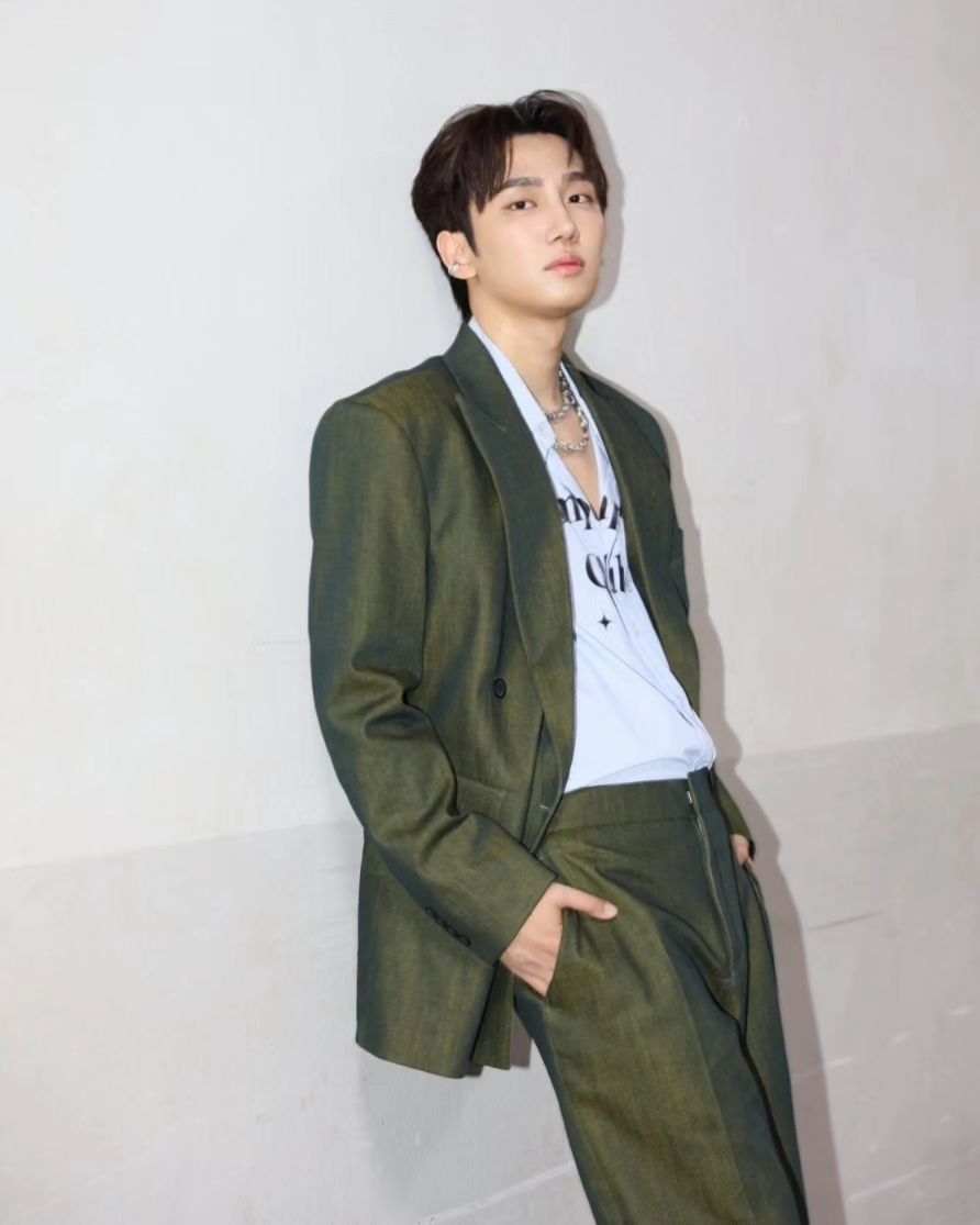 ไตเติ้ล - กีรติ พวงมาลี