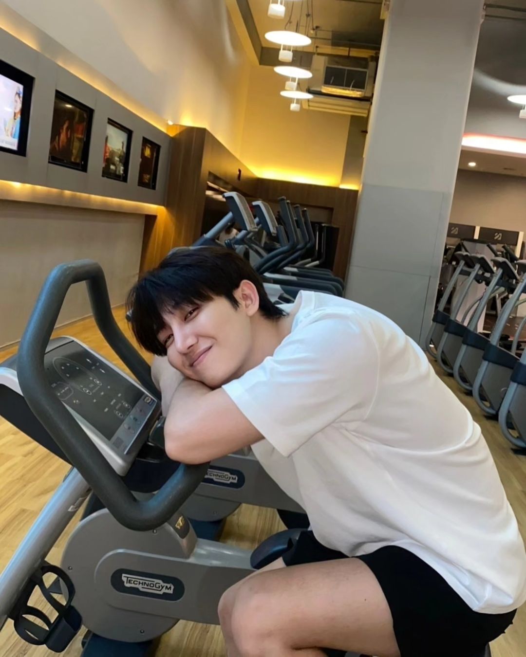ไตเติ้ล - กีรติ พวงมาลี