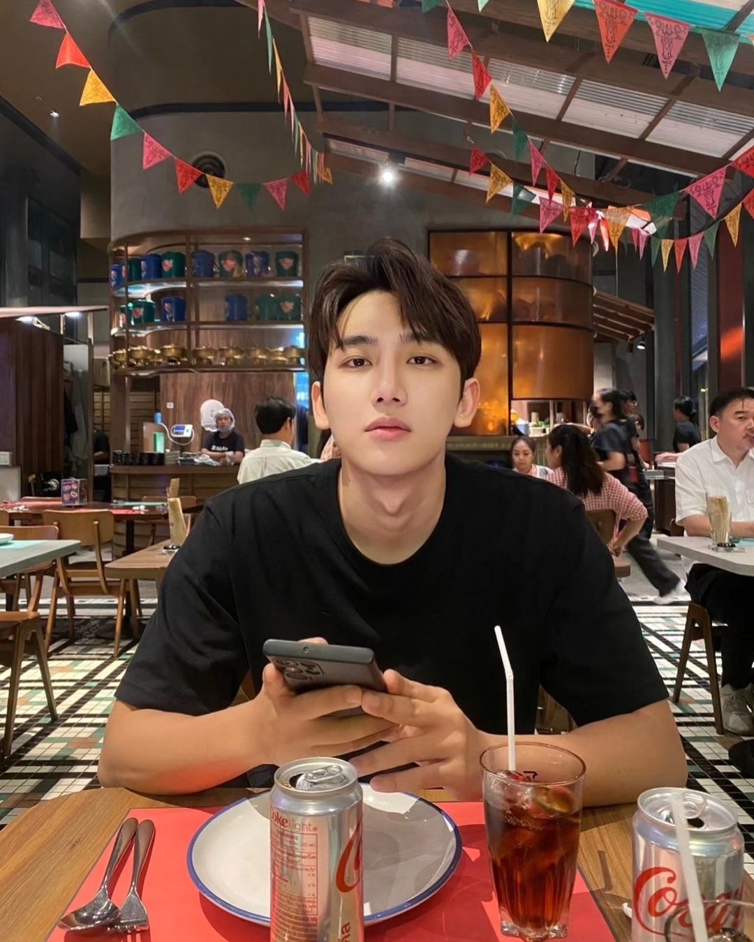 ไตเติ้ล - กีรติ พวงมาลี
