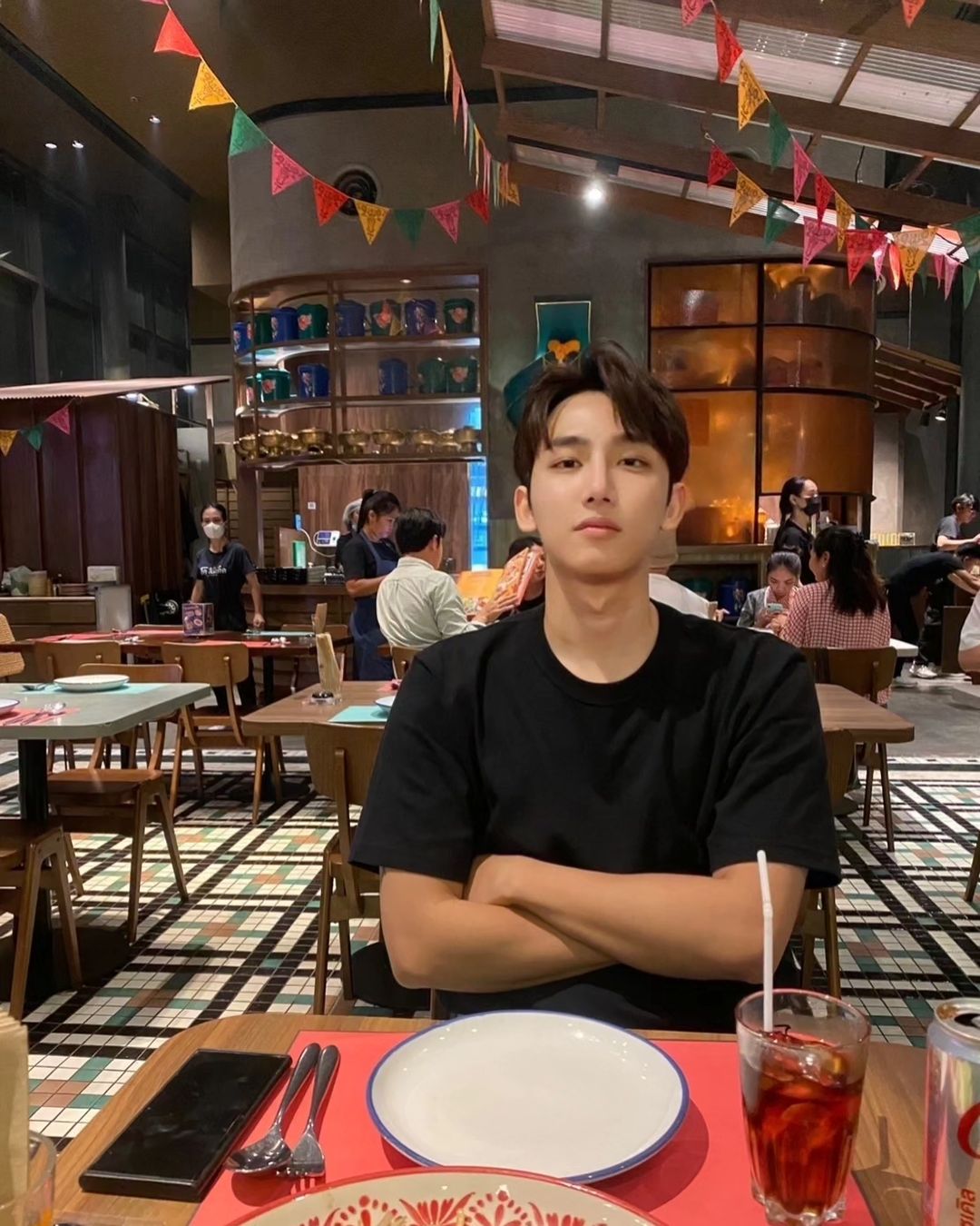 ไตเติ้ล - กีรติ พวงมาลี