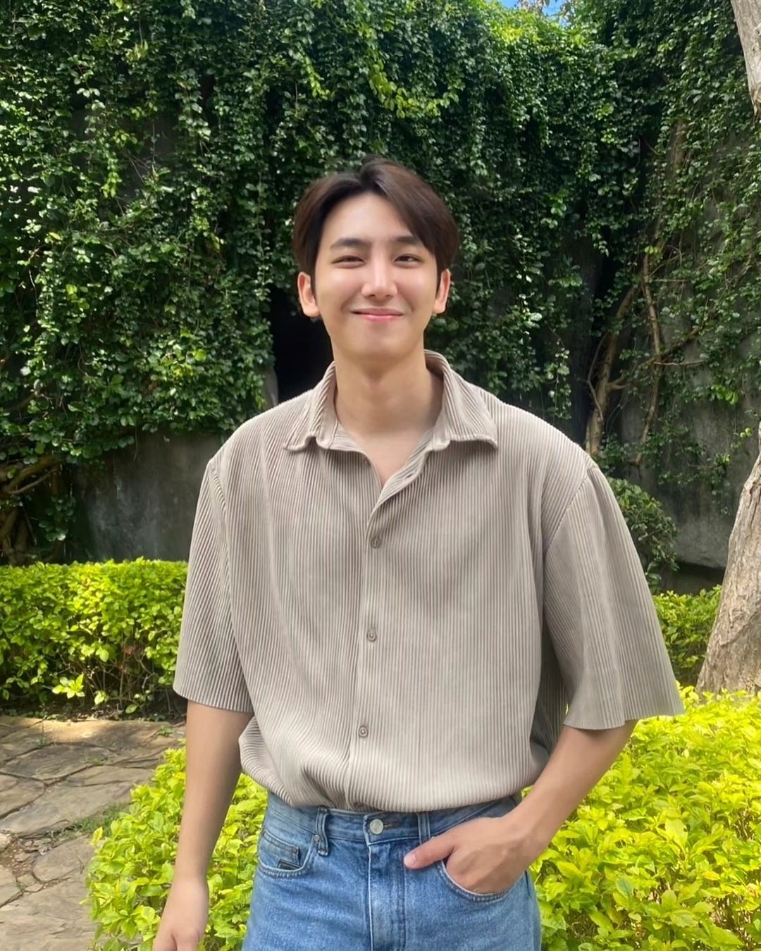 ไตเติ้ล - กีรติ พวงมาลี