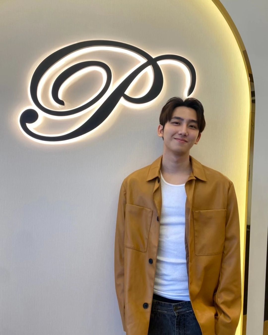ไตเติ้ล - กีรติ พวงมาลี