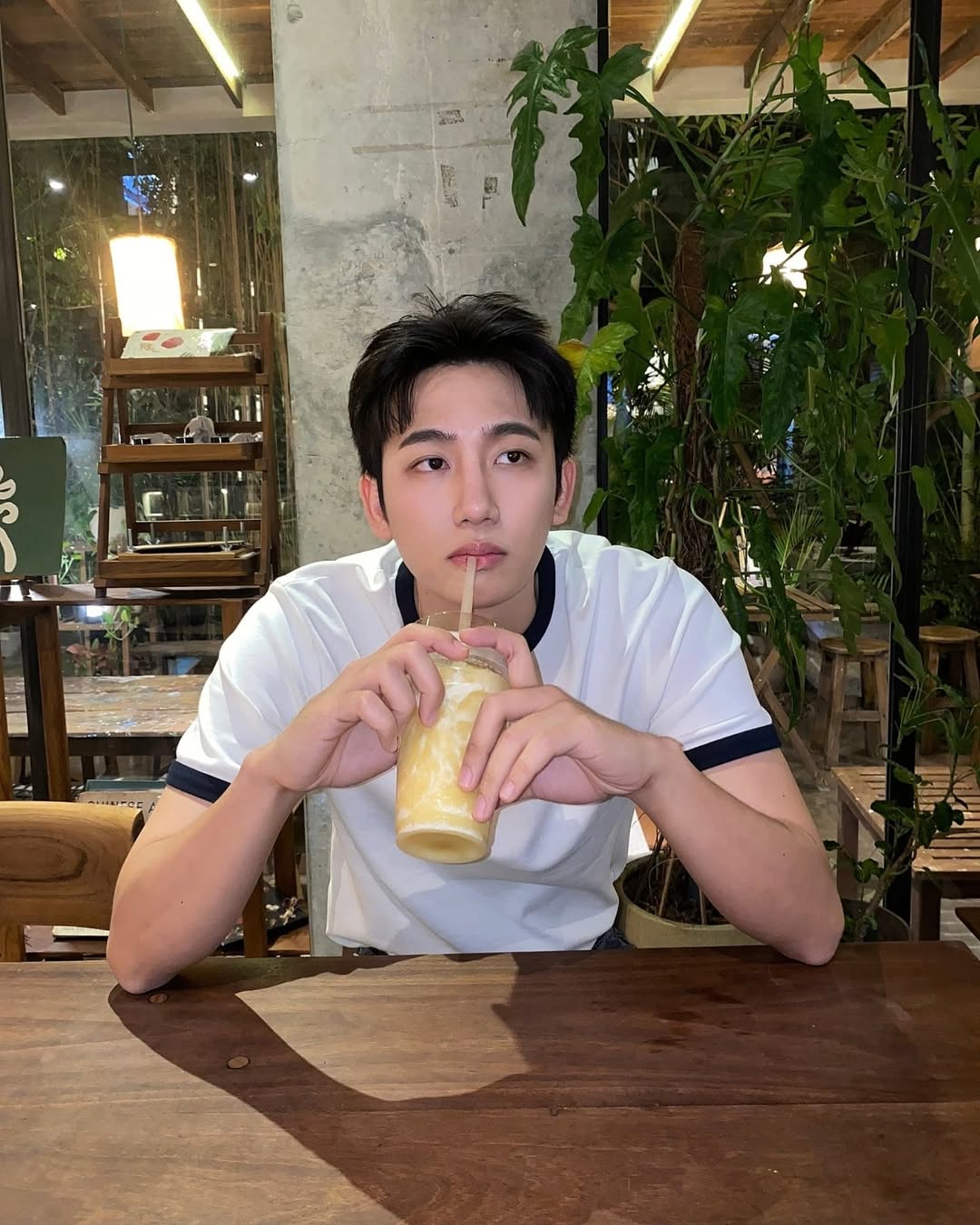 ไตเติ้ล - กีรติ พวงมาลี
