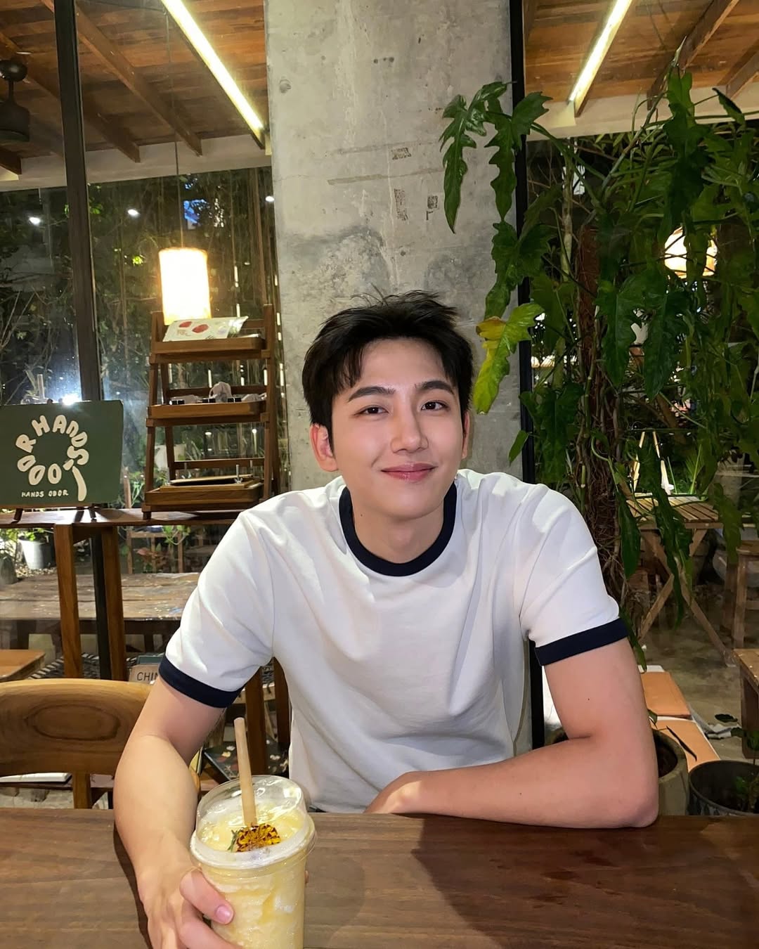 ไตเติ้ล - กีรติ พวงมาลี