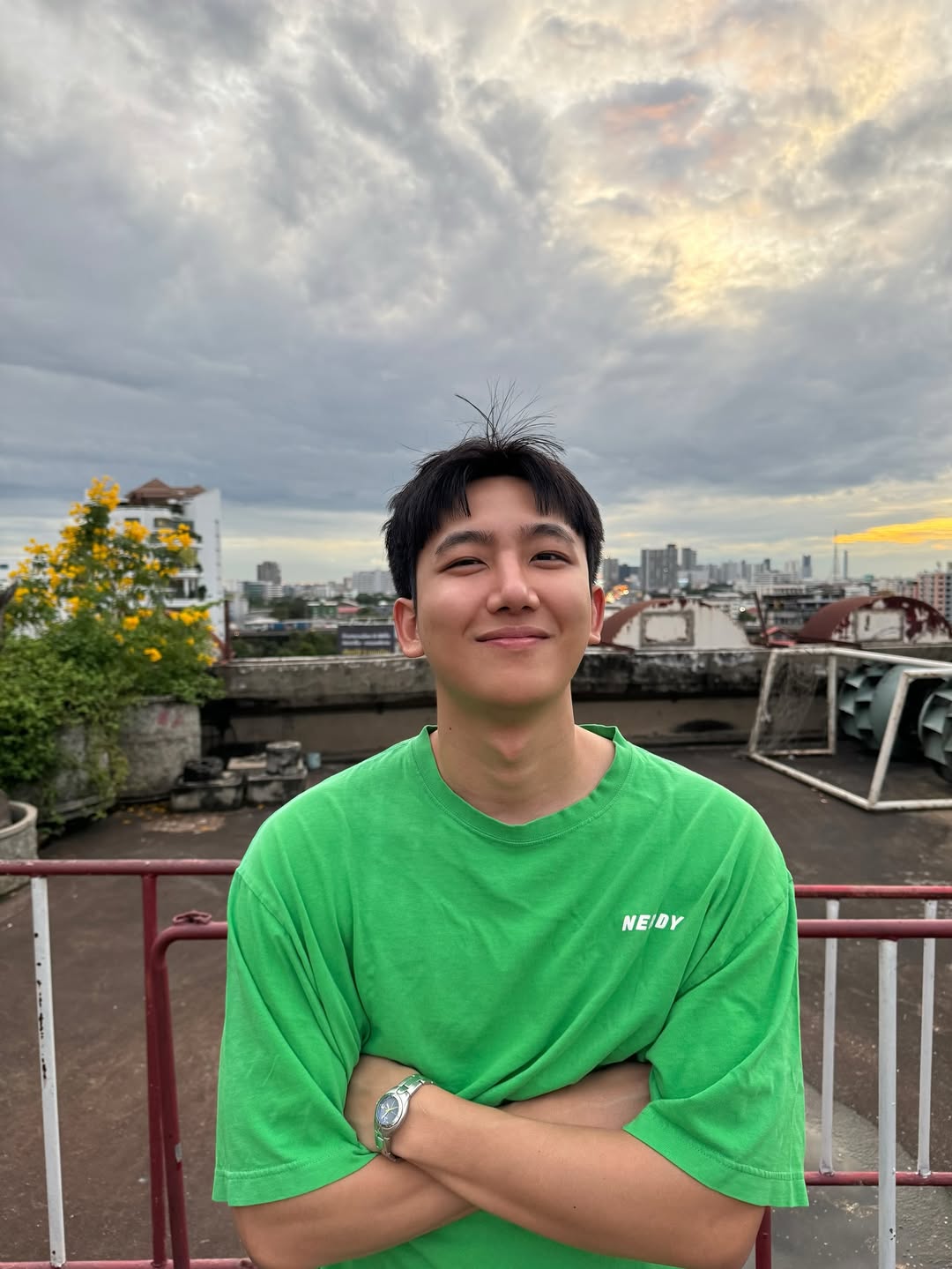 ไตเติ้ล - กีรติ พวงมาลี