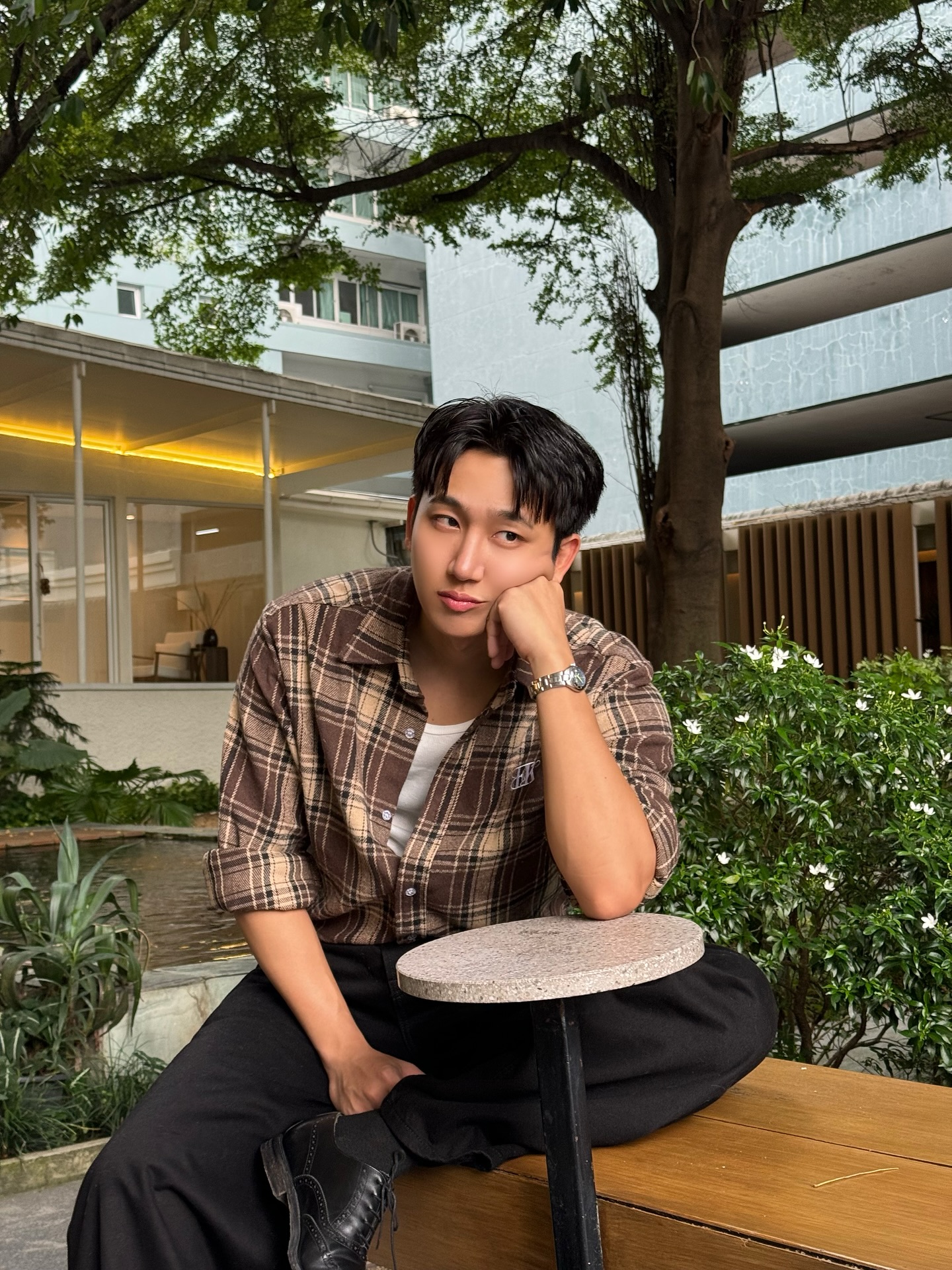 ไตเติ้ล - กีรติ พวงมาลี