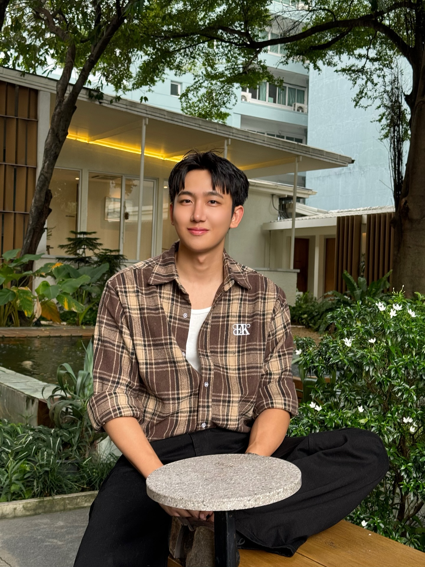 ไตเติ้ล - กีรติ พวงมาลี