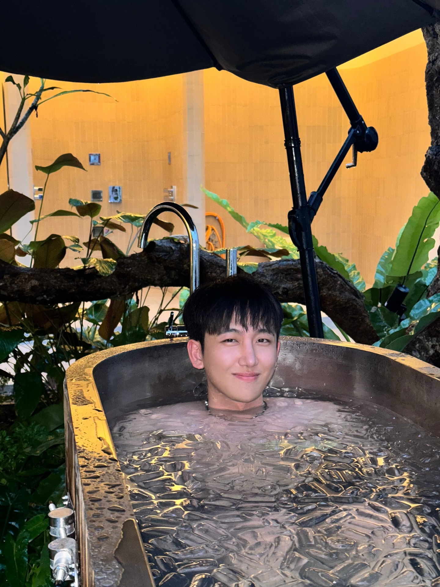 ไตเติ้ล - กีรติ พวงมาลี