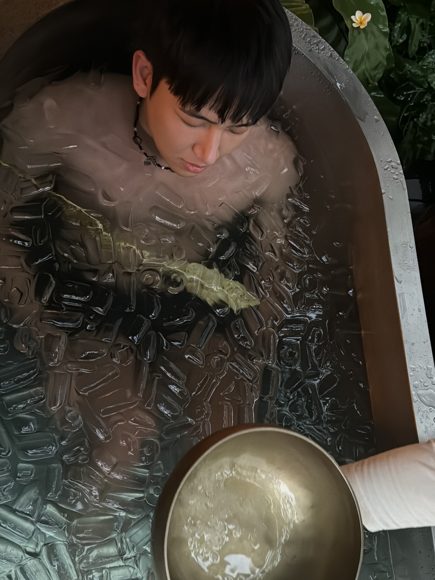 ไตเติ้ล - กีรติ พวงมาลี