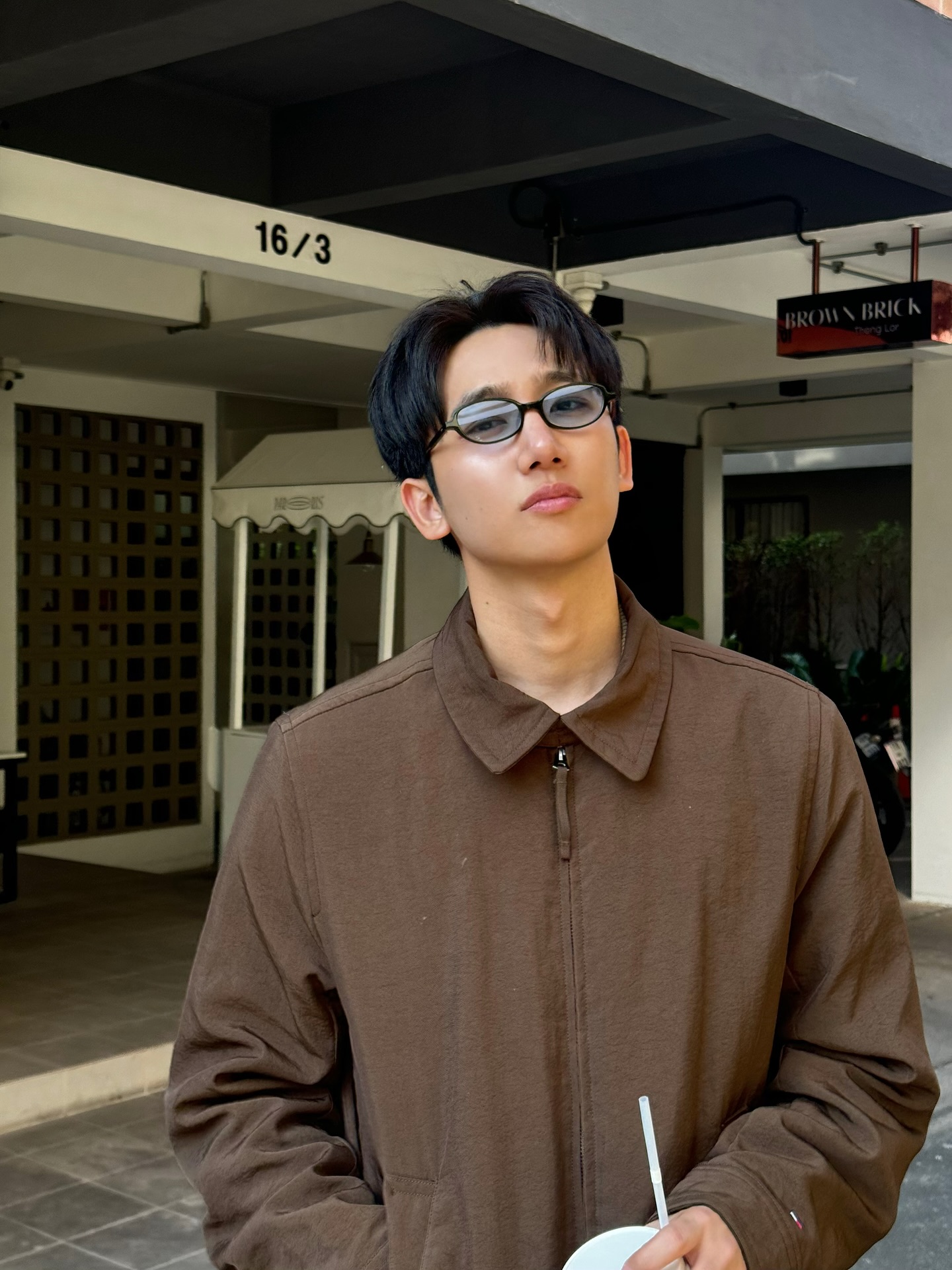 ไตเติ้ล - กีรติ พวงมาลี