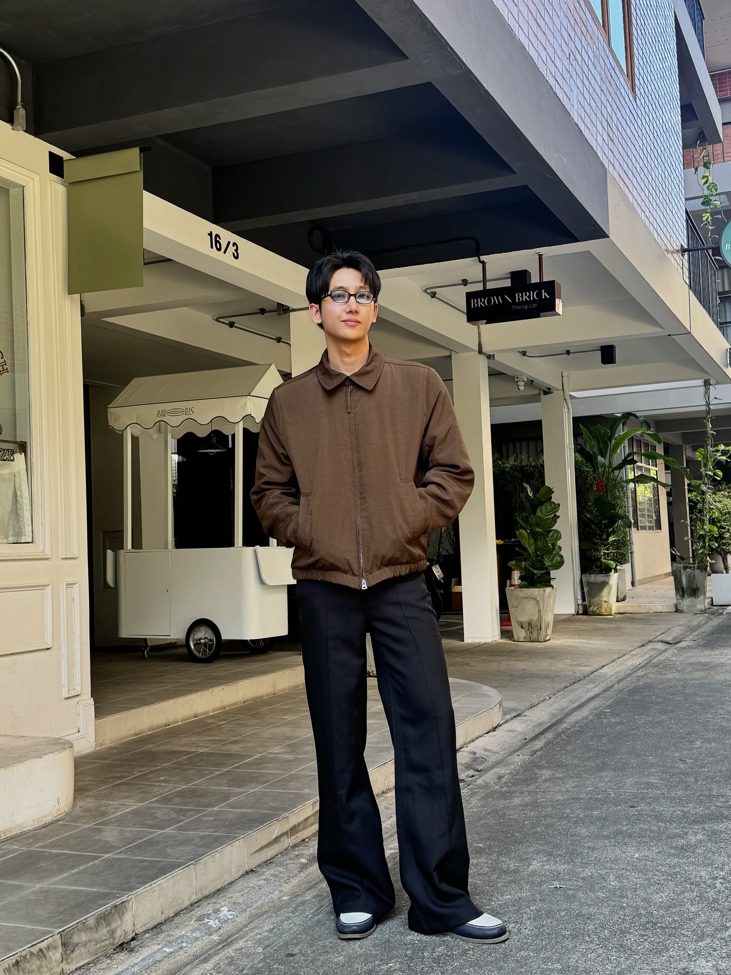 ไตเติ้ล - กีรติ พวงมาลี