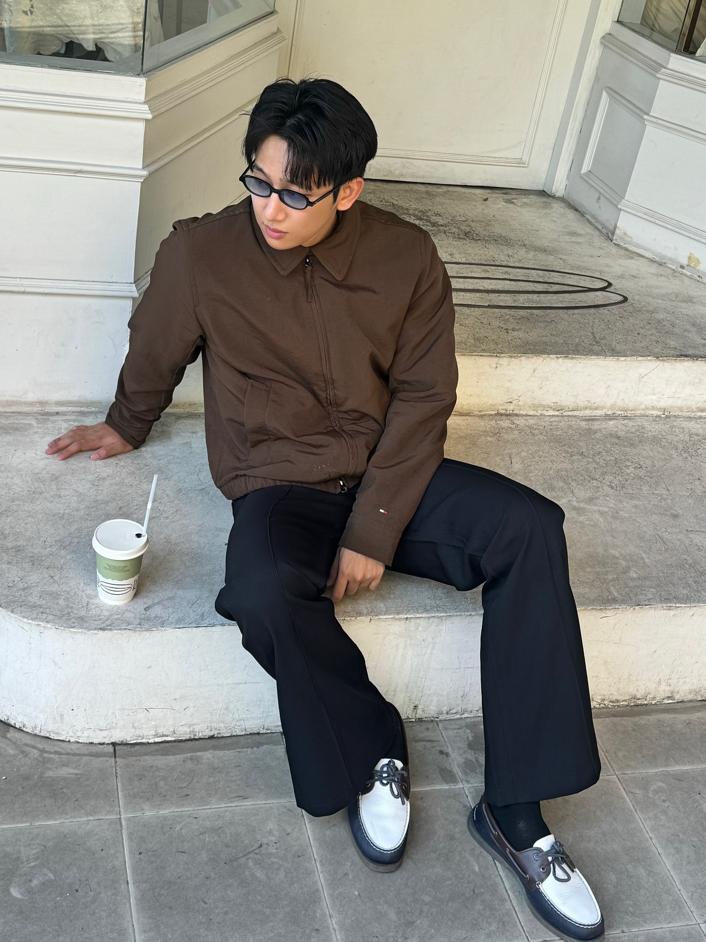 ไตเติ้ล - กีรติ พวงมาลี