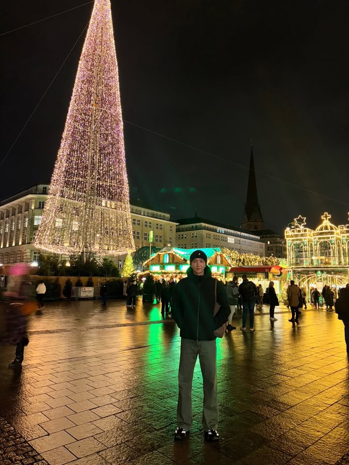 ไตเติ้ล - กีรติ พวงมาลี