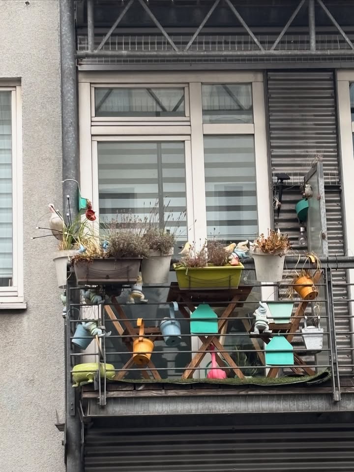 ไตเติ้ล - กีรติ พวงมาลี