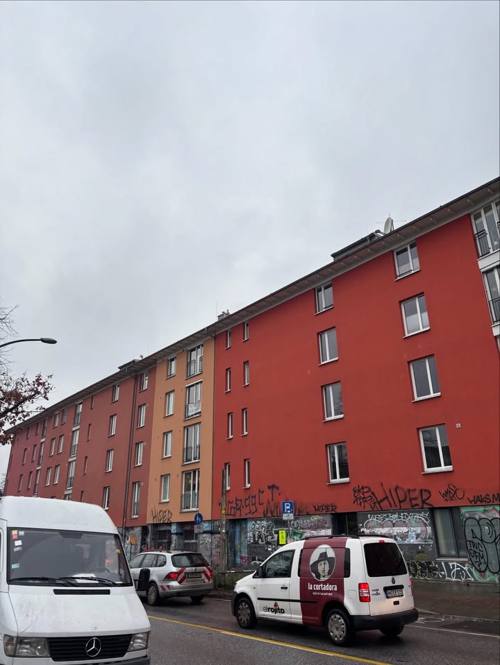 ไตเติ้ล - กีรติ พวงมาลี